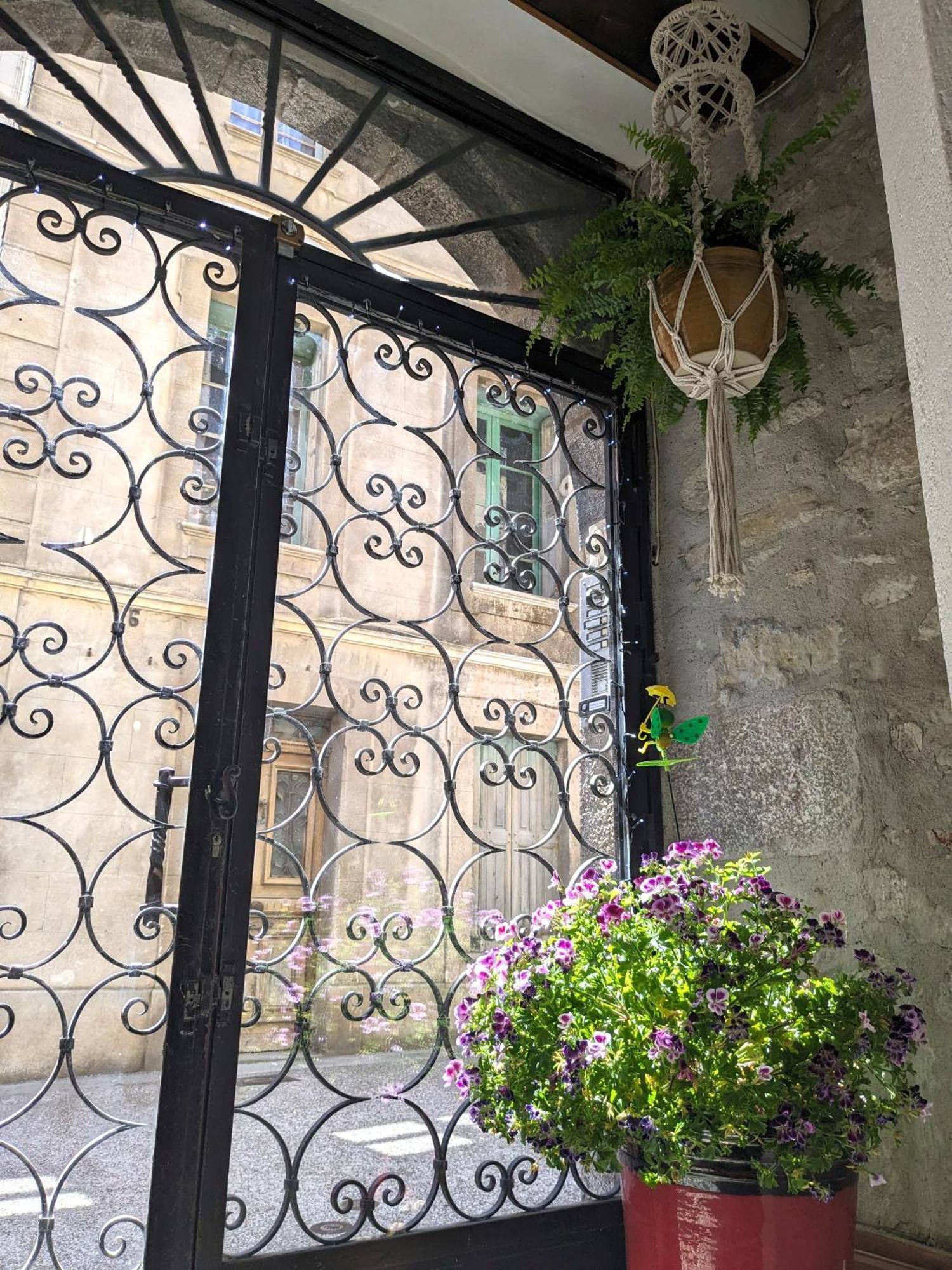 Le Saint Jean Cosy Et Confort Villefranche-de-Conflent Exterior foto